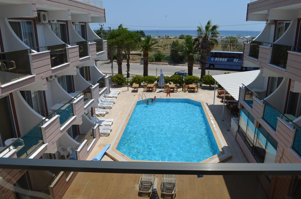 Mulka Hotel Ayvalik Bagian luar foto