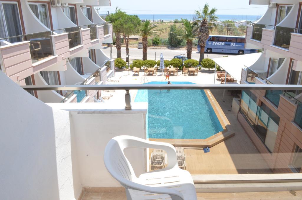 Mulka Hotel Ayvalik Bagian luar foto