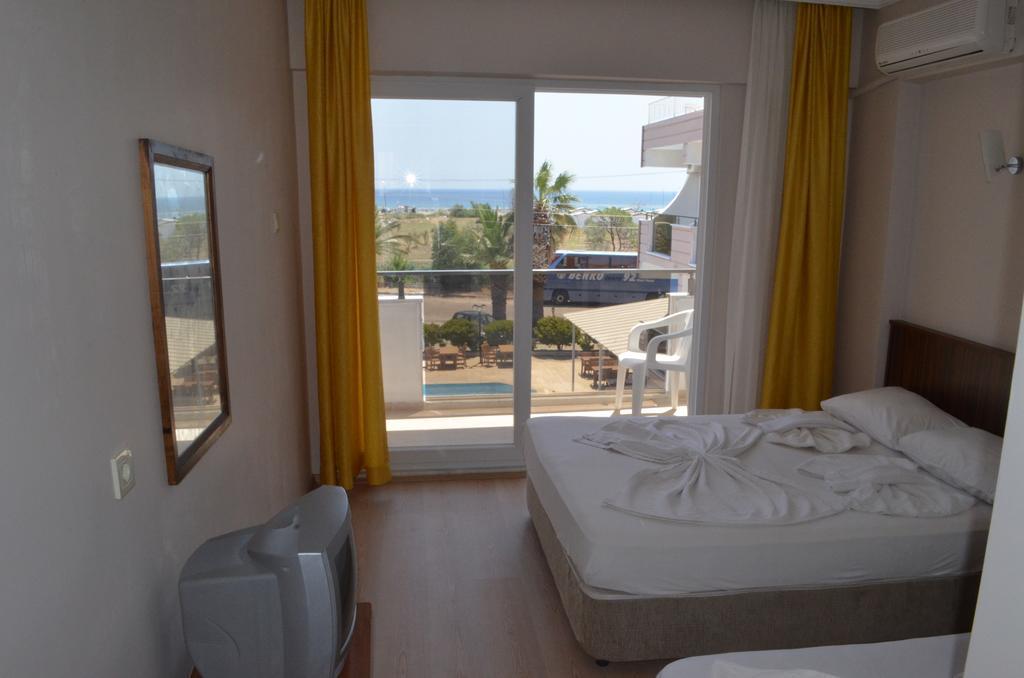 Mulka Hotel Ayvalik Bagian luar foto
